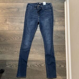 Hollister Women's Dark Blue Skinny Jeans